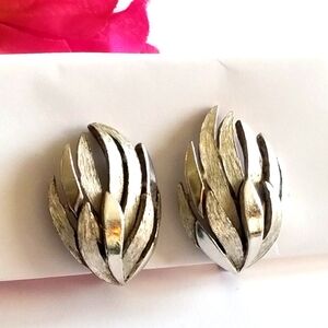 Vintage Crown Trifari earrings spiky clip  silver tone